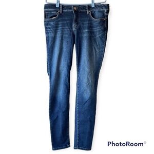 Bootlegger Skinny Midrise Dark Jeans Size 32